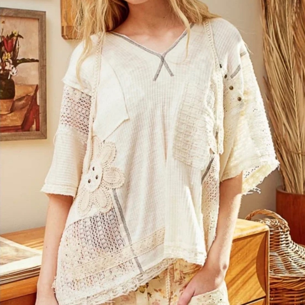 NWT POL Women's Natural V-Neck Lace Detailed Hoodie in Original Bag